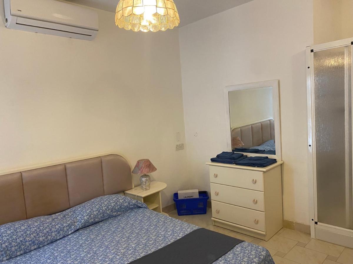 Sea Front Apartment At Mellieha Bay, Malta! Luaran gambar